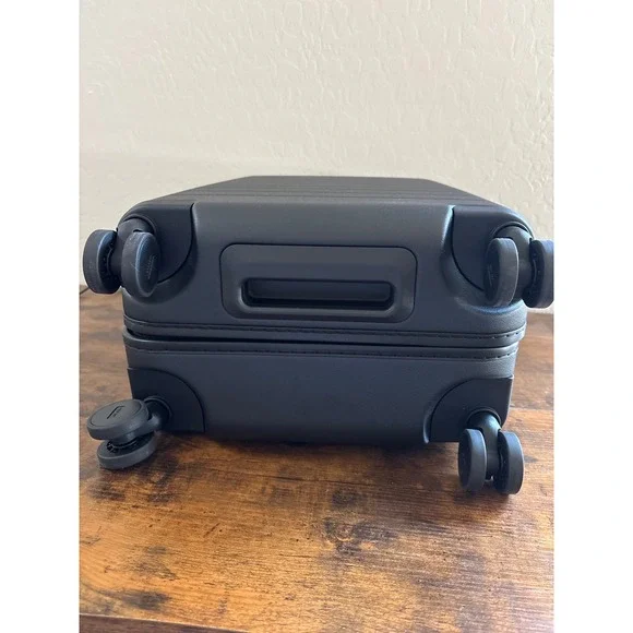 AWAY Carry-On Suitcase Black Hard Shell Spinner Luggage TSA Lock Cabin Bag - Picture 6 of 6